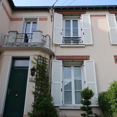 Au Jardin De L'eventail *