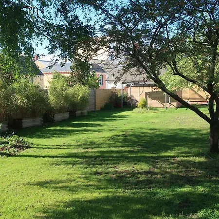 فندق مبيت وإفطار Au Jardin De L'eventail *