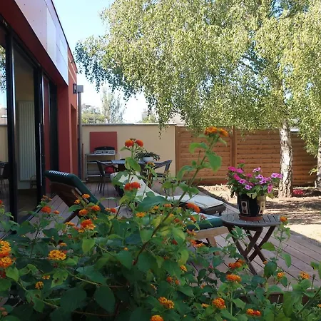 Au Jardin De L'eventail B&B 르망